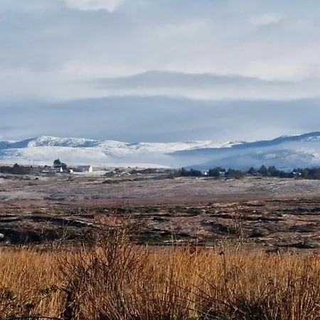 Casa de Férias The Rockhouse - Cosy Stone Built Thatch *