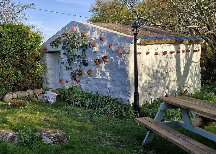 The Rockhouse - Cosy Stone Built Thatch Vakantiehuis Dungloe