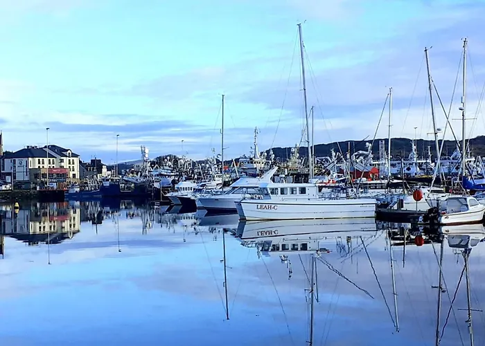 Vakantiehuis The Rockhouse - Cosy Stone Built Thatch Dungloe
